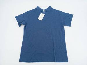 lot 13414 image: Kuyigo Short Sleeve V-Neck Collar Shirt Blue with White Trim Size M