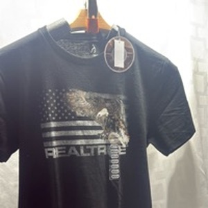 Realtree Graphic T-Shirt Size Medium and United States Army  1775 T-Shirt Size L&nbsp;