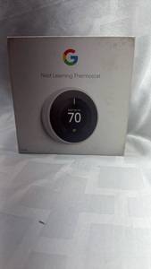 lot 2051 image: Nest Learning Thermostat&nbsp