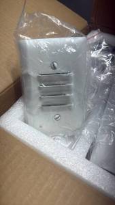 lot 2057 image: Louvered Wall Plate Step Light Fixtures with Mounting Boxes, Lot of 6&nbsp