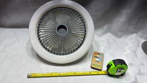 lot 2070 image: Ceiling Fan with Light and Remote Control&nbsp