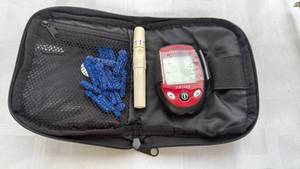 lot 2081 image: ReliOn PRIME Meter with Lancing Device and Carrying Case&nbsp