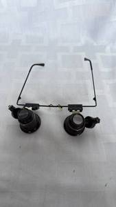 lot 2084 image: Head-Worn Dual Lens Magnifier Loupe Glasses&nbsp