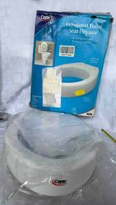lot 2121 image: Carex Elongated Toilet Seat Elevator 3.5 in 300 lb B306B307 box bammage
