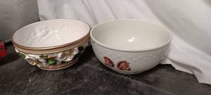lot 36177 image: Noritake Dogwood round covered vegetable dish gold trim, and white bowl with baby design