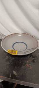 lot 36179 image: Vintage Handcrafted studio pottery bowl featuring a white glaze and blue hand painted bird