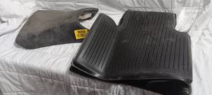 lot 36259 image: Black Seat and Floor matts