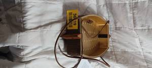 lot 36319 image: Salton Hot basket bun warmer