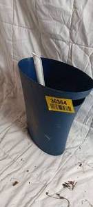 lot 36364 image: Small Trashcan