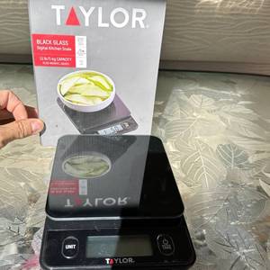 lot 29 image: Taylor Digital Kitchen Scale Black Glass 11 lb5 kg Capacity