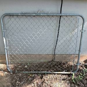 lot 56 image: Chain Link Fence Gate Panel 57x46  2.5 topper 4 of 4