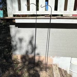 lot 67 image: Shepherd Hooks 7ft - 2 Count Garden Stakes 2 of 2 sets