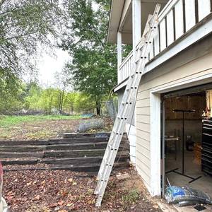 lot 115 image: Davidson 24ft Extension Ladder