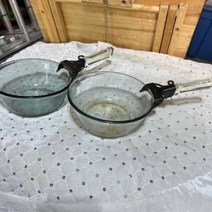 lot 125 image: Pyrex Flameware Glass Saucepan Lot of 2 - 832-B removable handles
