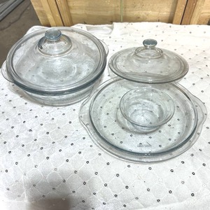 lot 138 image: Fire-King Clear Glass Covered Casserole and Dish Lot of 5 Pieces