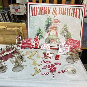 lot 153 image: Christmas Decor Lot Merry & Bright Canvas Sign, Wood Tiered Tray Pieces, Angels