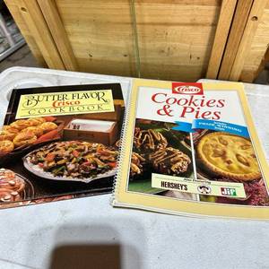 lot 171 image: Crisco Butter Flavor Cookbook and Cookies & Pies Cookbook Lot of 2