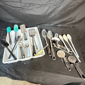 lot 211 image: Mixed Kitchen Utensil Lot Spatulas Spoons Pizza Cutters Grater Peeler