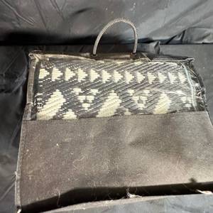lot 243 image: Reversible Mat 5 ft x 8 ft Black & Cream White X00399A8LL