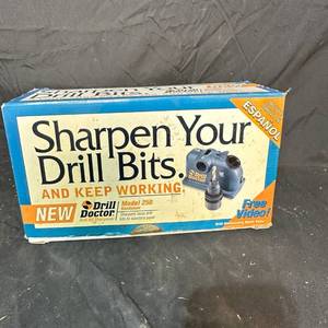 lot 333 image: Drill Doctor Drill Bit Sharpener 332 to 12 in Model 250