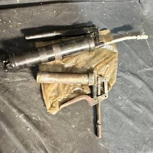 lot 337 image: Hand Grease Gun Lot of 2 With Lever and Flexible Hose