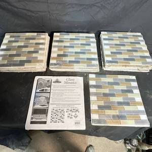 lot 355 image: Lot of 32 - New - Jeffrey Court Glass Mosaic Tile 12x12 in Sheets HD-1x3 Gentle Flow 4mm