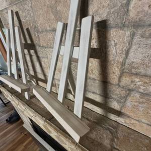 lot 387 image: White Tabletop Easel with Ledge MDF Set of 2