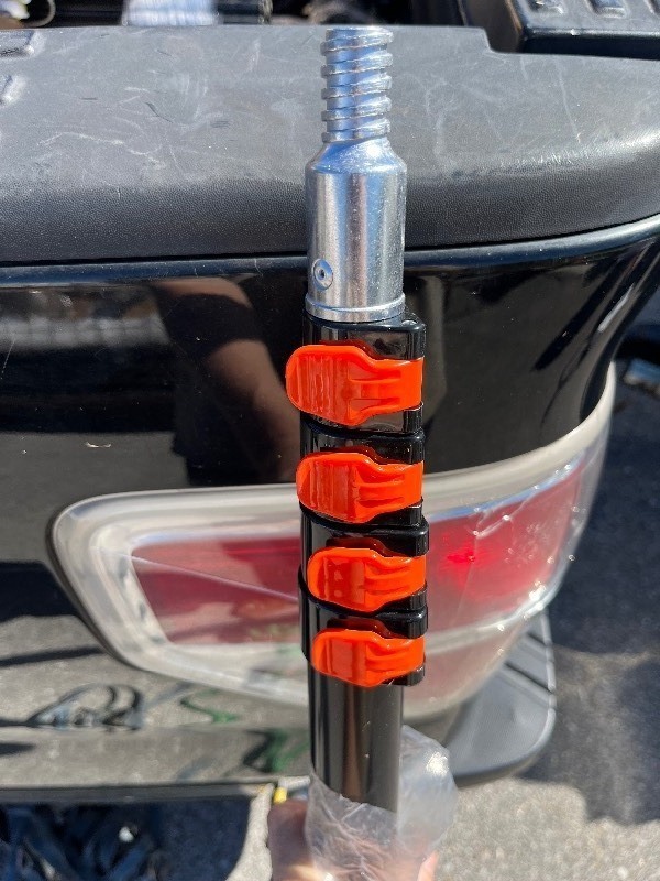 lot 156 image: 5 Lightweight Quality 4 Tier Extension Pole Threaded Tip