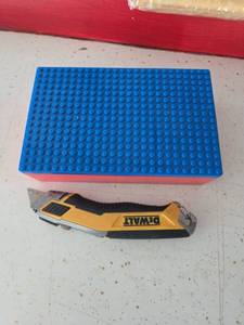 lot 188 image: Small Lego Bin, Small Crack See Photos  - Retail $0