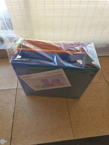 lot 2987 image: Six Pack Three Ring Binders - Retail $0