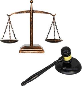 lot 3380 image: Owlgift Justice Scale with Fixed Beam and Gavel Set   8.1 Bronze Metal Scales of Justice with Wooden Judge Gavel   Symbol of Fairness, Law, and Integrity   Decorative Gift or Jewelry Display
