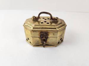 lot 116 image: Vintage Brass Cricket Box