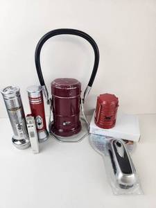 lot 159 image: Lot of Vintage Flashlights and Lanterns Sportsman Ray-O-Vac, Eveready, Sanyo Cadnica Lite