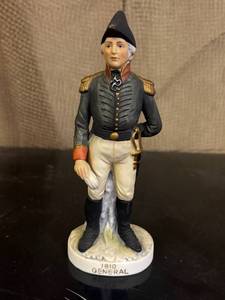 lot 179 image: 1810 General Figurine KW3678 D