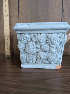 lot 25 image: Decorative Architectural Capital with Rose Relief Carving