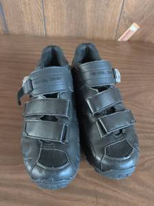 lot 50 image: Pearl Izumi Cycling Shoes Men EUR 41 X-Alp Enduro IV