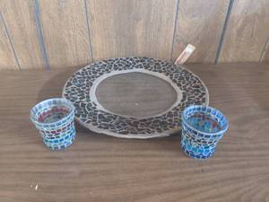 lot 57 image: Round Mosaic Tray and 2 Mosaic Votive Candle Holders Set