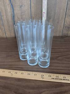 lot 74 image: Clear Tall Drinking Glasses Lot Straight Sided Glass Tumblers