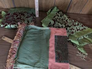 lot 99 image: Lot of Fabric Table Runners, Valance Green with Burgundy Scroll Pattern and Tassels