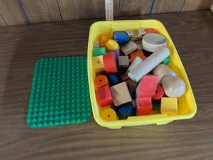 lot 103 image: Assorted Building Blocks Lot in Yellow Bin