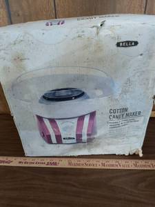 lot 171 image: Bella Cotton Candy Maker
