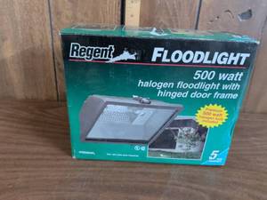 lot 203 image: Regent 500 Watt Halogen Floodlight with Hinged Door Frame HQ500WL
