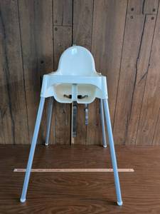 lot 220 image: High Chair with Tray and Buckle Harness