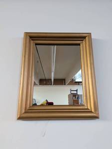 lot 257 image: Framed Wall Mirror