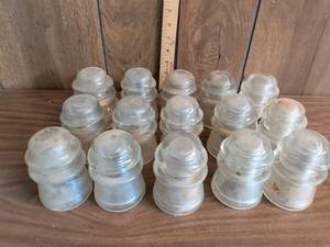 lot 264 image: Clear Insulator Lot of 15 Made in U.S.A. 29-52