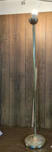 lot 288 image: Floor Lamp with Bowl-Shaped Top