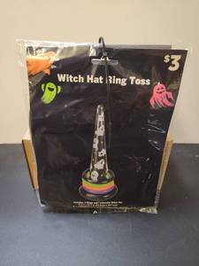 lot 16 image: Witch Hat Ring Toss Inflatable Hat with 4 Rings (2Pk) - Retail $6
