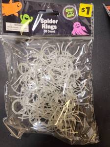 lot 19 image: Spider Rings 30 Count Glows in the Dark and Multi-Color (7Pk) - Retail $8