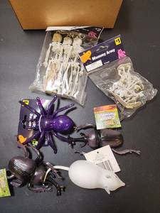 lot 21 image: Halloween Toy Lot Spider Beetles Mouse Skeletons Mummy Army 8 Count - Retail $8