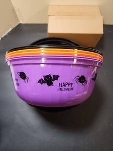 lot 70402 image: Halloween Serving Bowl Set Purple, Orange, Black with Bat Pumpkin Ghost Designs (8 Bowls) - Retail $8